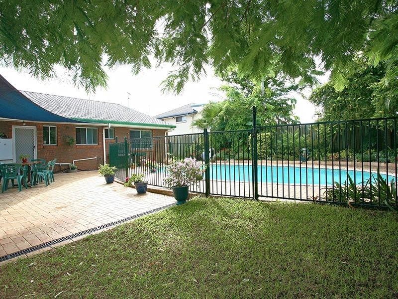 60 Barbaralla Drive, Springwood QLD 4127