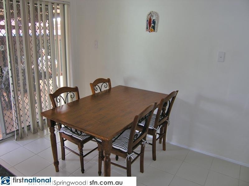 527 Broadwater Road, Mansfield QLD 4122