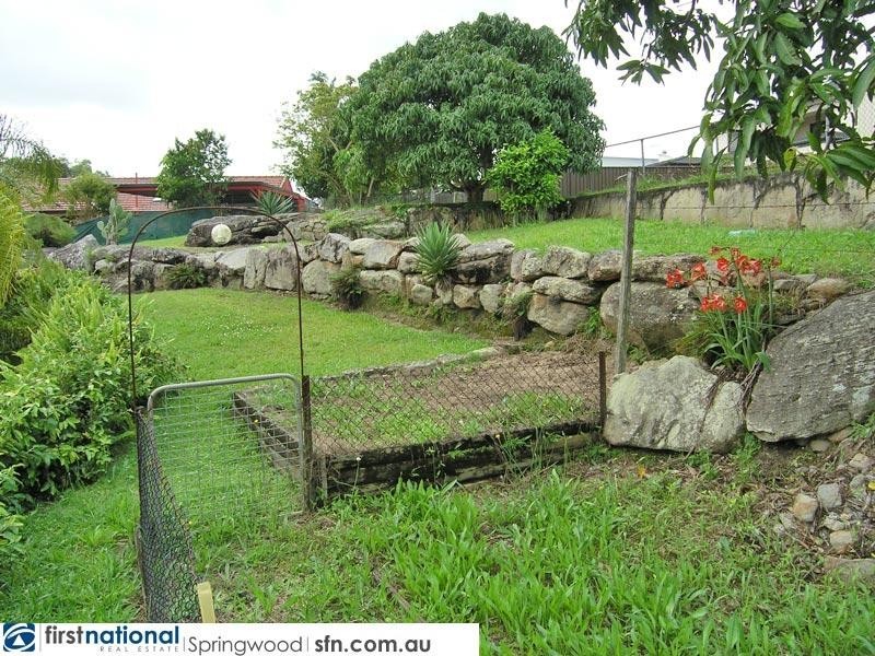 7 Elwyn Court, Springwood QLD 4127