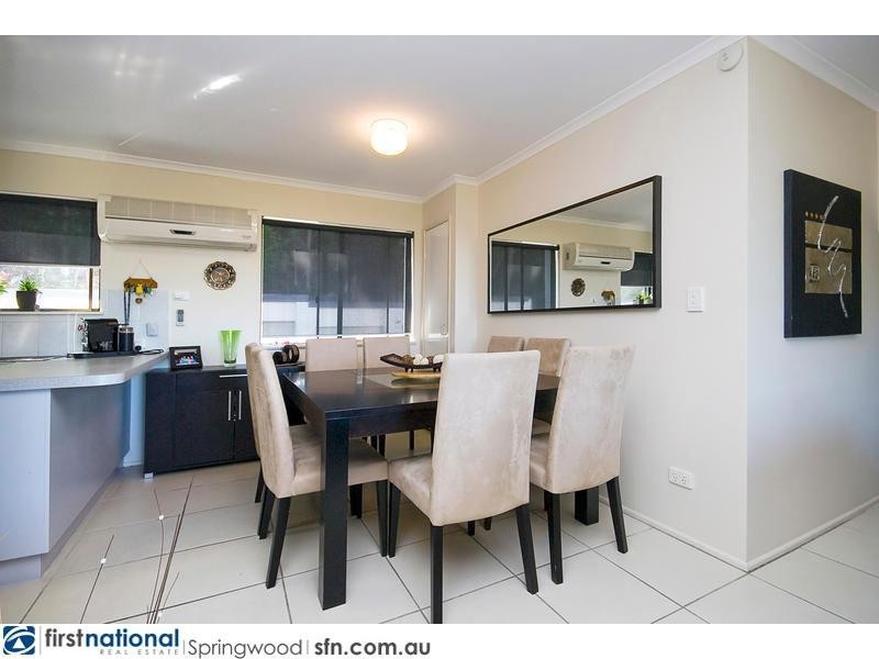 32/155 John Paul Drive, Springwood QLD 4127