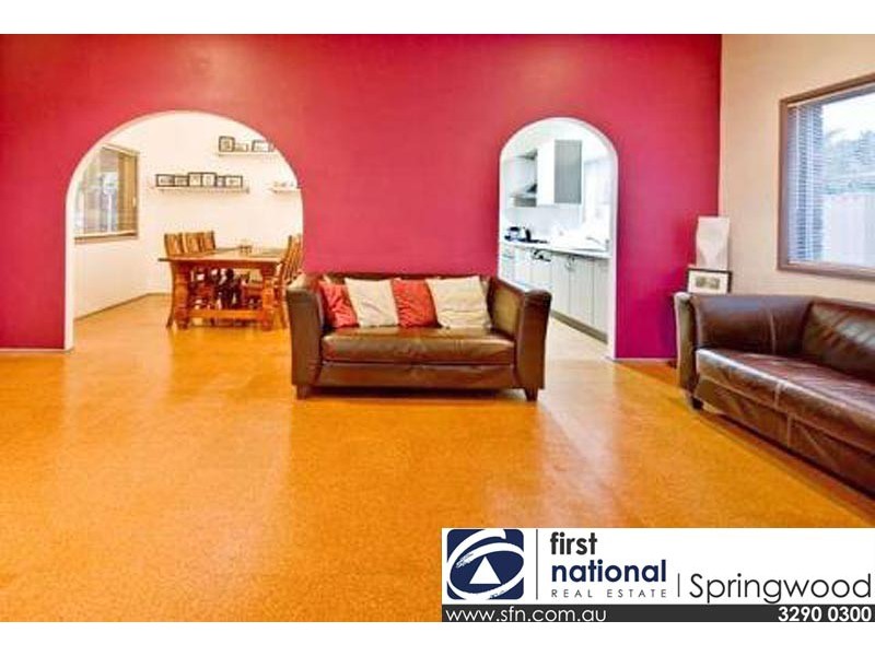 44 Rholanda Crescent, Springwood QLD 4127