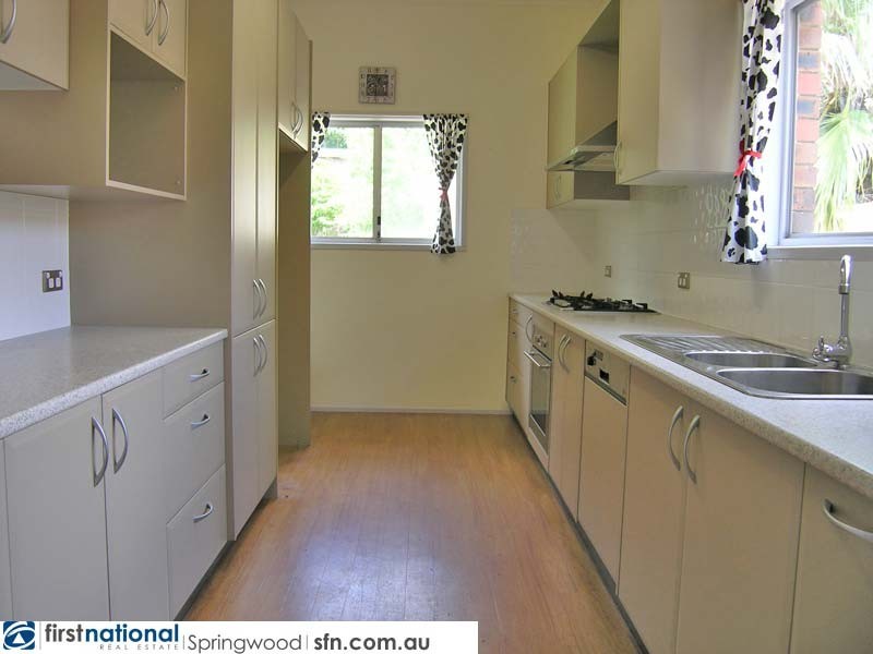 44 Rholanda Crescent, Springwood QLD 4127