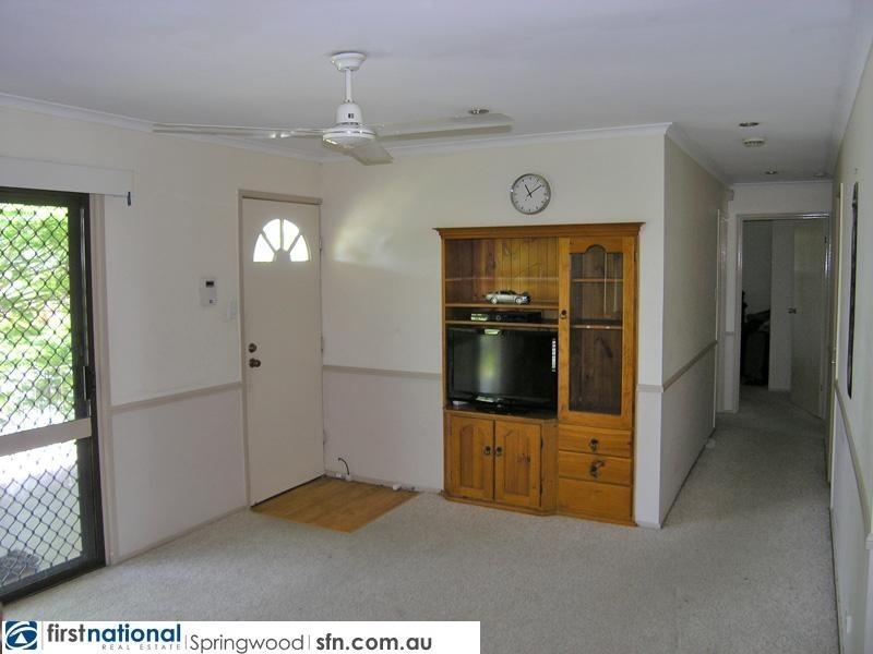 77 Aquarius Drive, Kingston QLD 4114