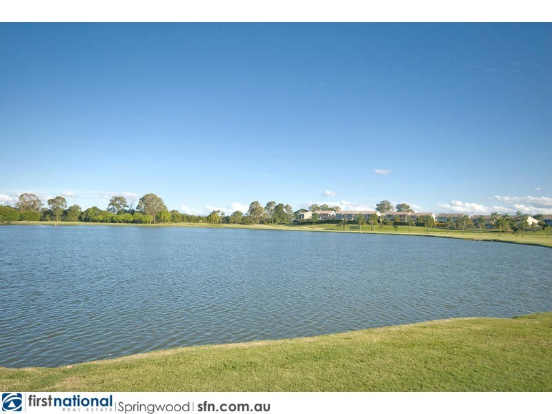 1/24 Gleneagles Avenue, Cornubia QLD 4130