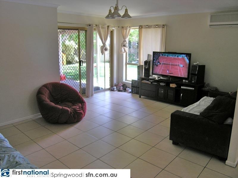 14 Dowling Crescent, Eagleby QLD 4207