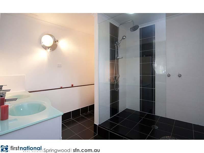 13 Eloise Avenue, Springwood QLD 4127