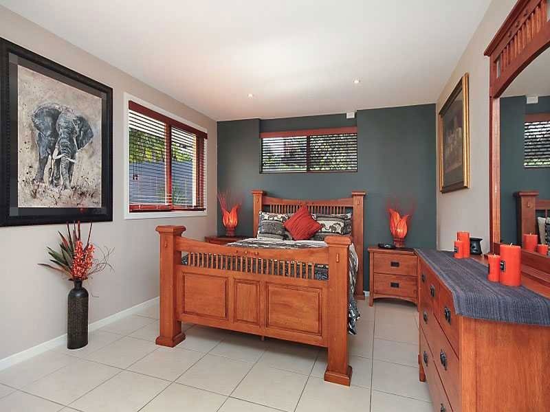 11 Eloise Avenue, Springwood QLD 4127