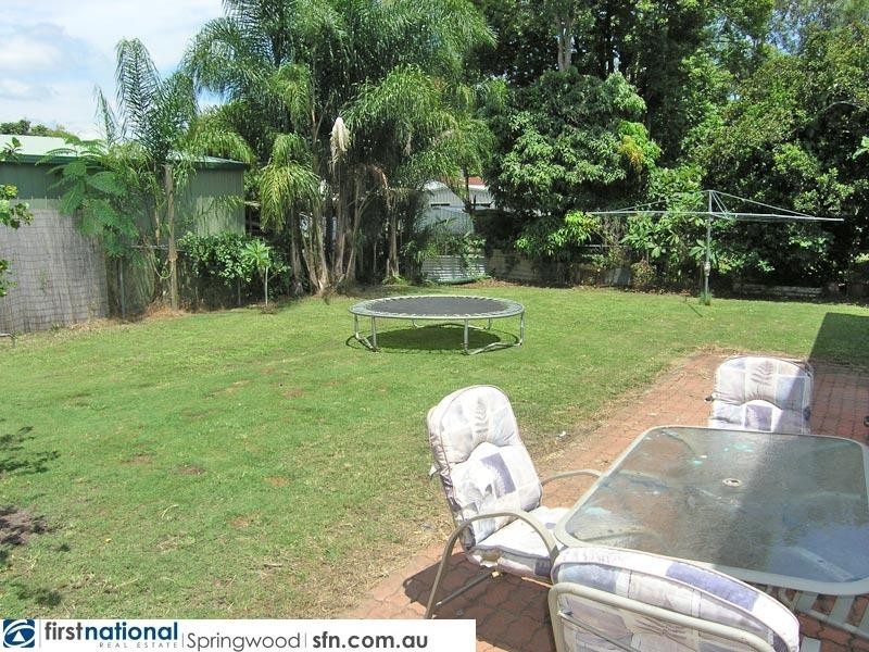 25 Coach Street, Slacks Creek QLD 4127