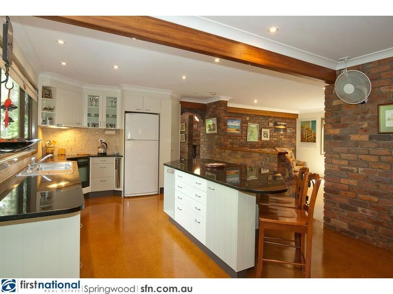 14 Lynshanel Court, Springwood QLD 4127