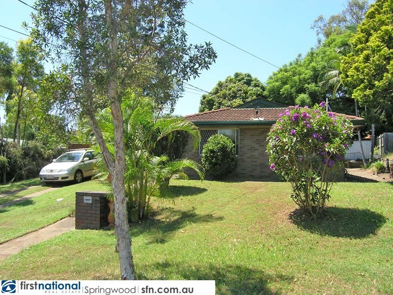15 Wyclif Avenue, Springwood QLD 4127