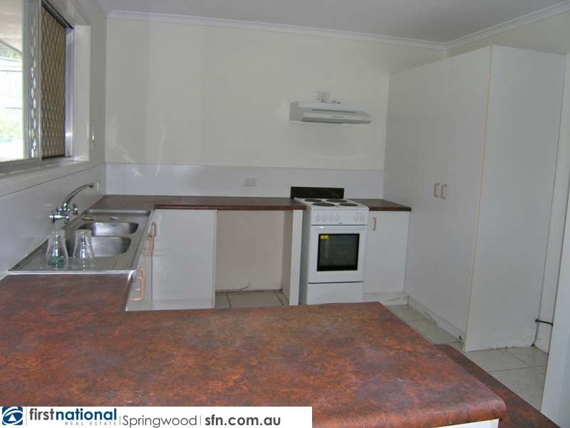 15 Wyclif Avenue, Springwood QLD 4127