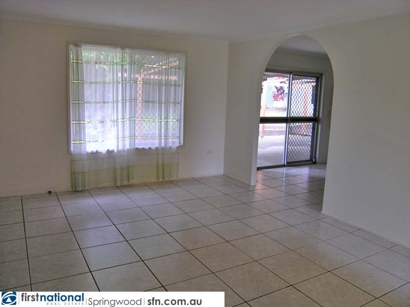 15 Wyclif Avenue, Springwood QLD 4127