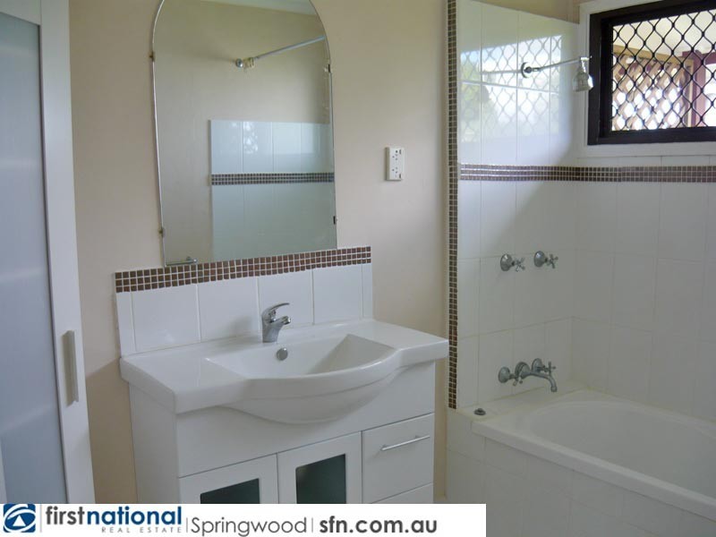 137 Station Road, Woodridge QLD 4114