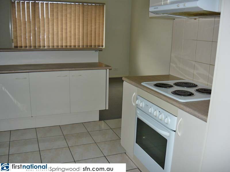 8 Westgate Avenue, Springwood QLD 4127