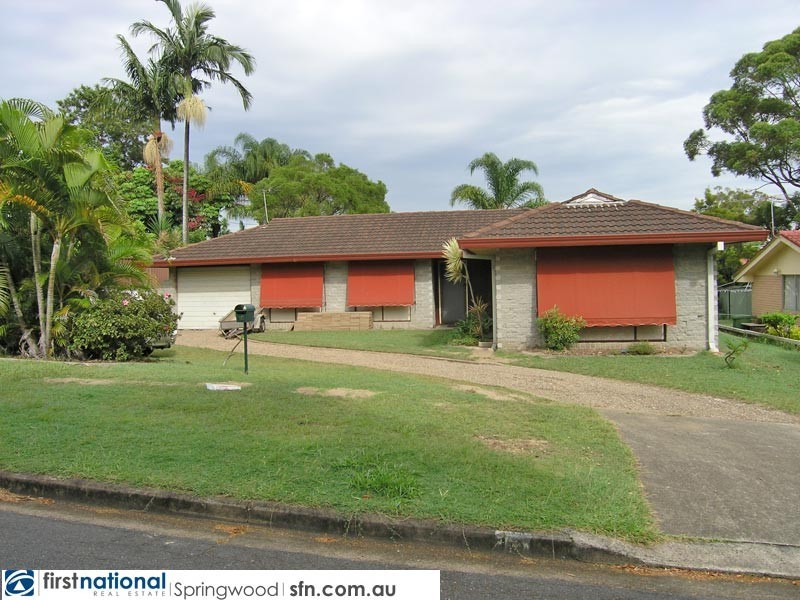 10 Whitfield Avenue, Springwood QLD 4127