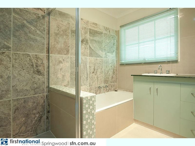 6 Inglis Court, Springwood QLD 4127