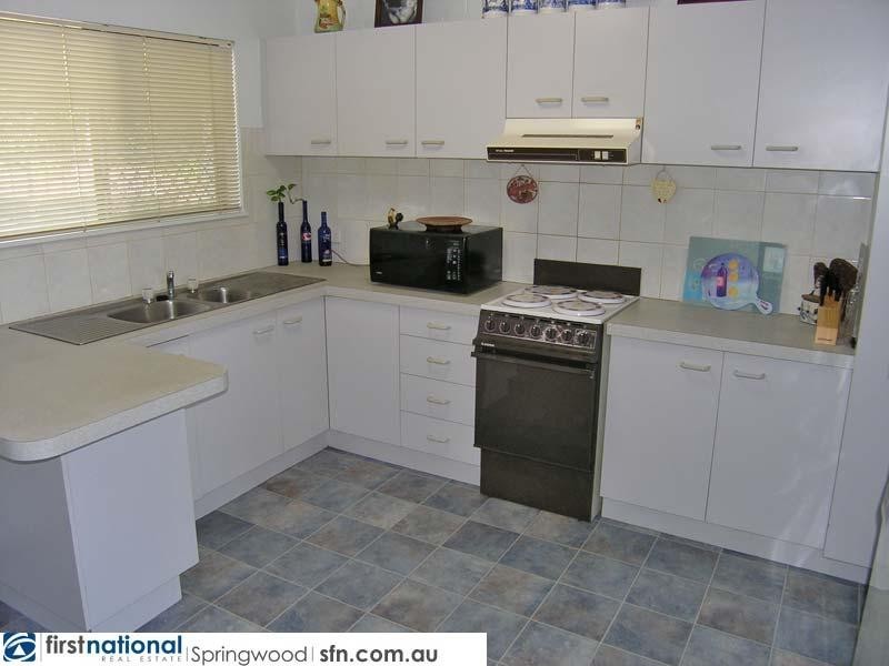 22/167 John Paul Drive, Springwood QLD 4127