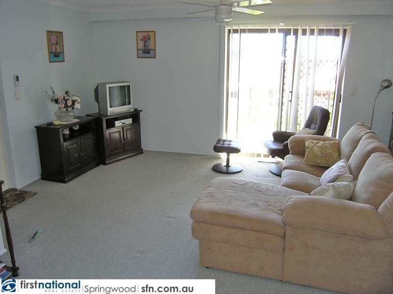 22/167 John Paul Drive, Springwood QLD 4127