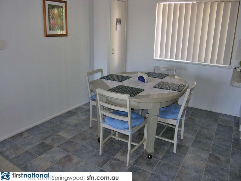 22/167 John Paul Drive, Springwood QLD 4127