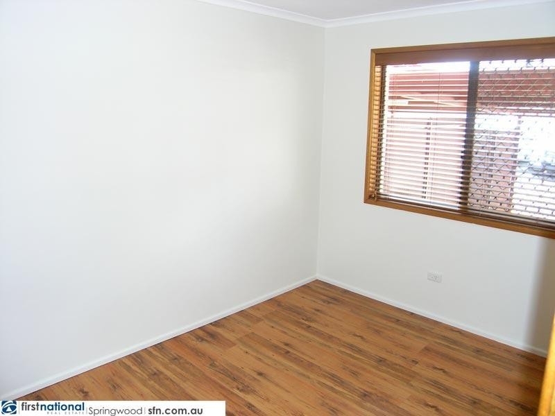 2/155 John Paul Drive, Springwood QLD 4127