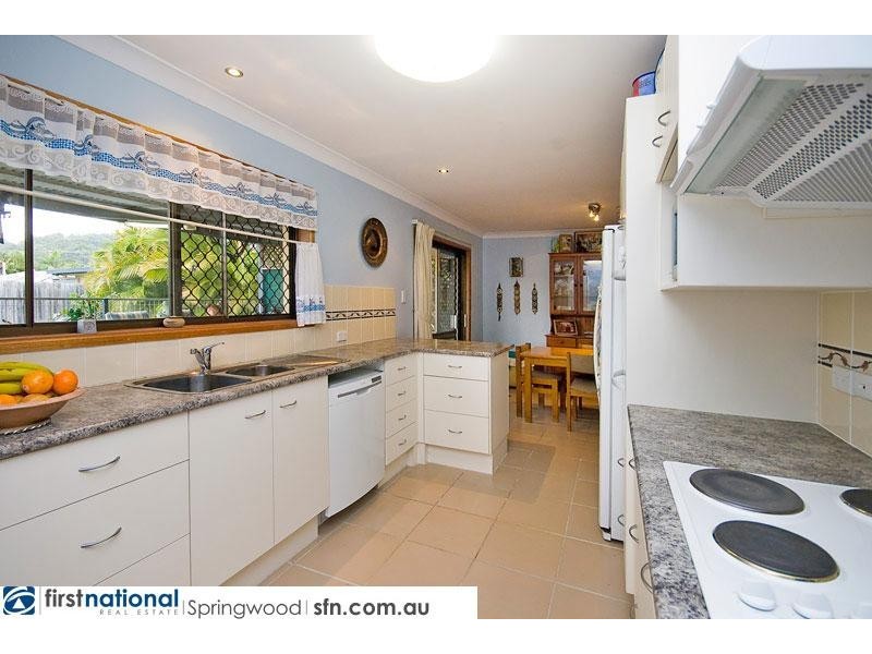 25 Shoalhaven Avenue, Springwood QLD 4127
