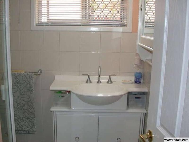 7 Juanita Grove, Springwood QLD 4127