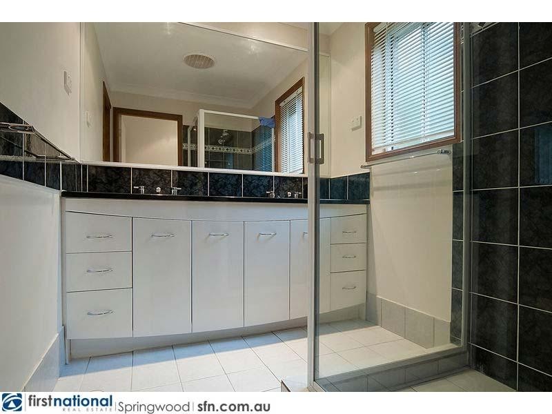 13 Tanah Merah Avenue, Tanah Merah QLD 4128