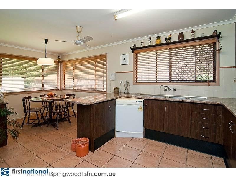 16 Jeanette Avenue, Springwood QLD 4127