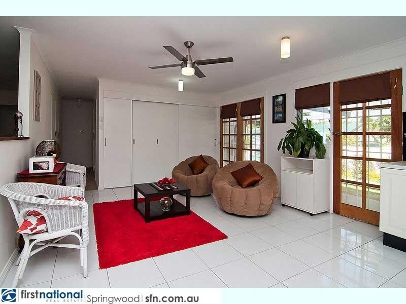 12 Merchant Court, Springwood QLD 4127