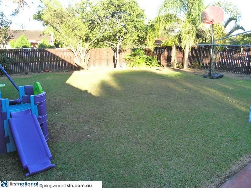 27 Burrigan Street, Woodridge QLD 4114