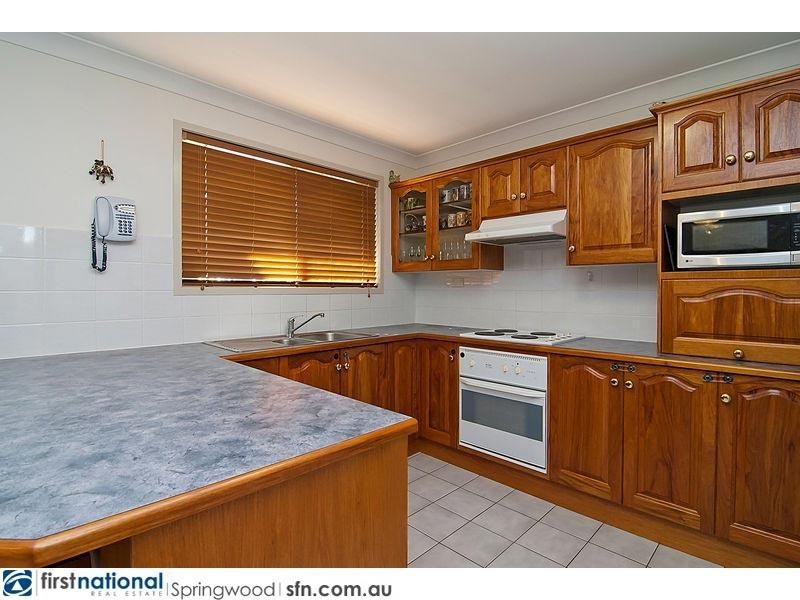 5 Achilles Drive, Springwood QLD 4127