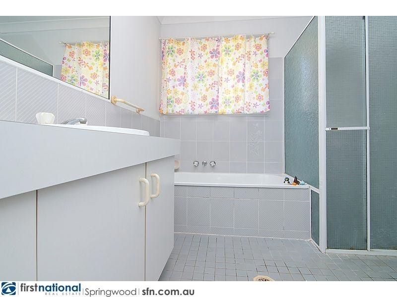 41 Dorset Drive, Rochedale South QLD 4123