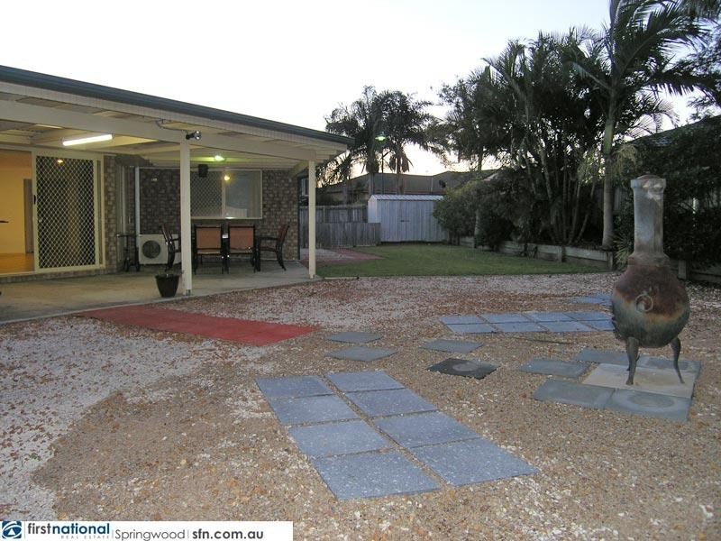 69 Glenfield Street, Parkinson QLD 4115