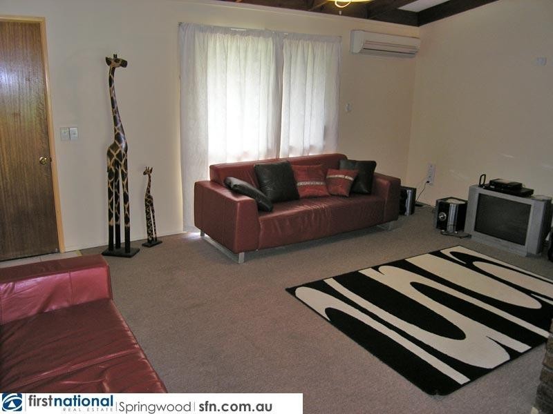 23 Knightsbridge Crescent, Rochedale South QLD 4123