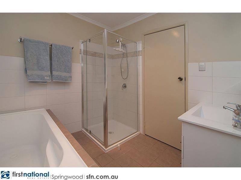 189 Springwood Road, Springwood QLD 4127