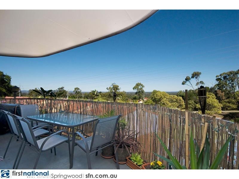 32/167 John Paul Drive, Springwood QLD 4127