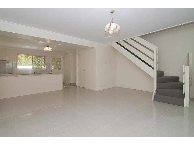 9/8 Briggs Road, Springwood QLD 4127