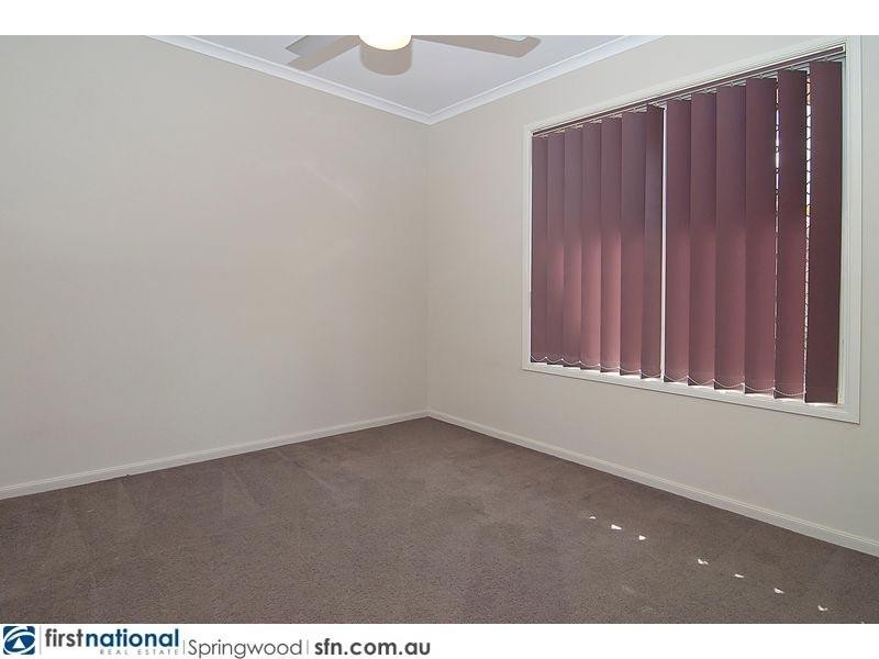 1/24 Gleneagles Avenue, Cornubia QLD 4130