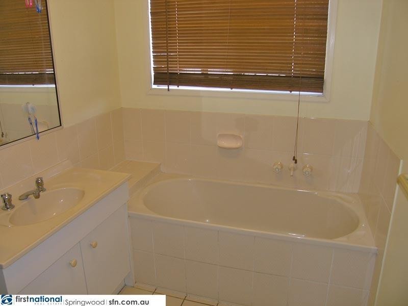 16 Diddams Street, Loganholme QLD 4129