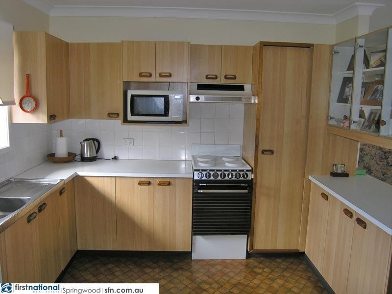 5 Lauretta Avenue, Springwood QLD 4127