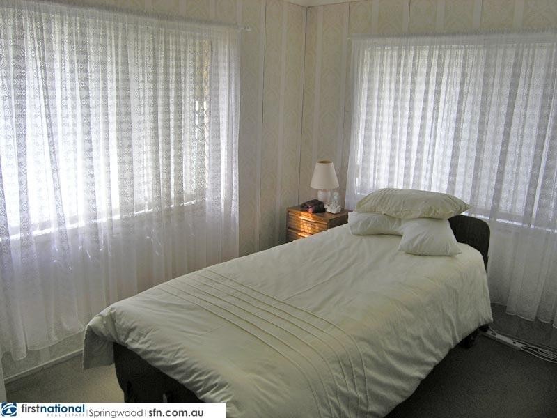 5 Lauretta Avenue, Springwood QLD 4127