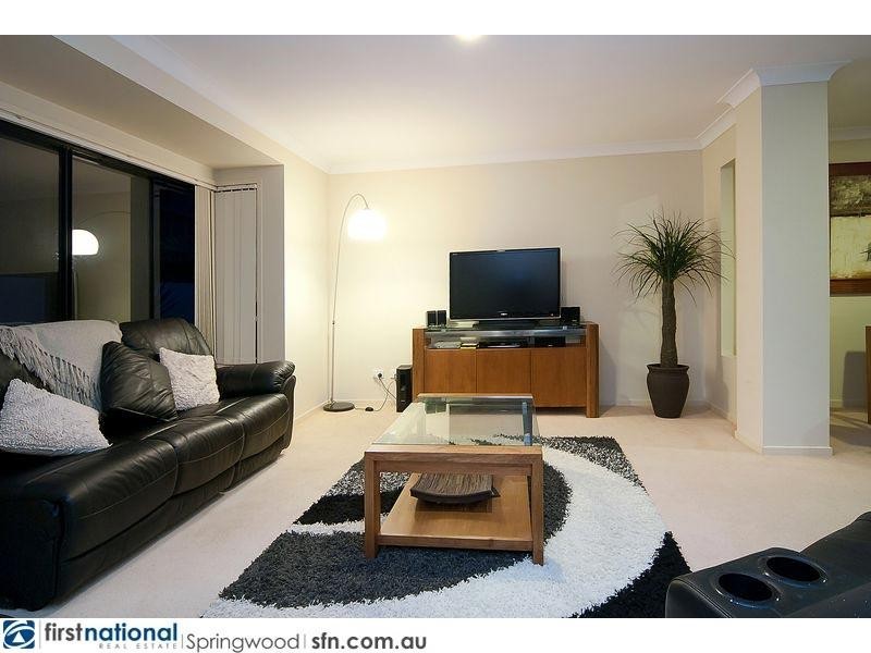 8 Marillana Court, Shailer Park QLD 4128