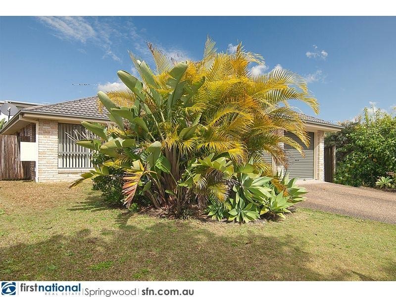 13 Lakes Entrance, Meadowbrook QLD 4131