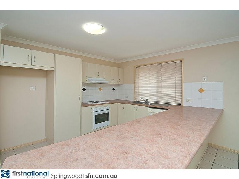 13 Lakes Entrance, Meadowbrook QLD 4131