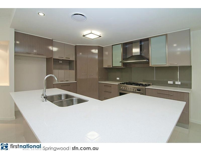 7b Gamenya Drive, Springwood QLD 4127