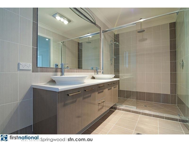7b Gamenya Drive, Springwood QLD 4127