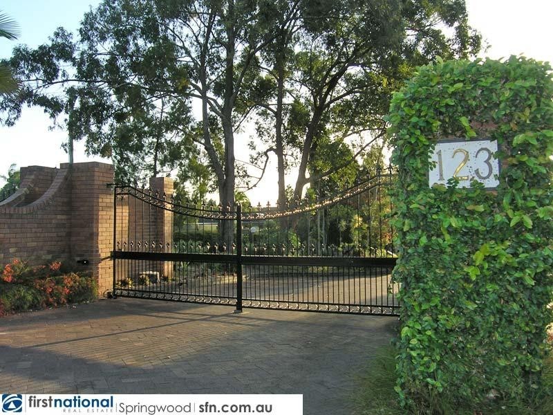32/123 Barbaralla Drive, Springwood QLD 4127