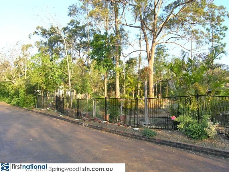 32/123 Barbaralla Drive, Springwood QLD 4127