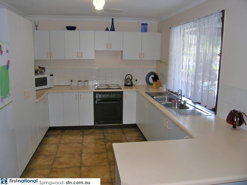 19 Donna Avenue, Rochedale South QLD 4123