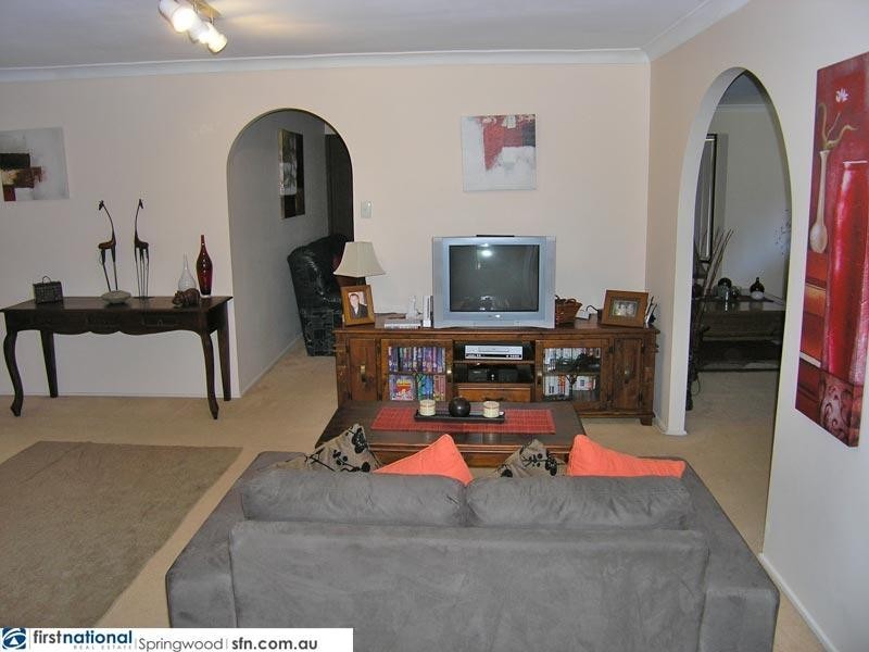 19 Donna Avenue, Rochedale South QLD 4123